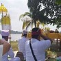 Orang Hindu Sembahyang Menghadap Kemana